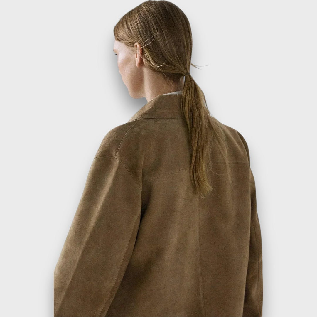 Naomi – Elegante Wildlederjacke mit klassischem Schnitt