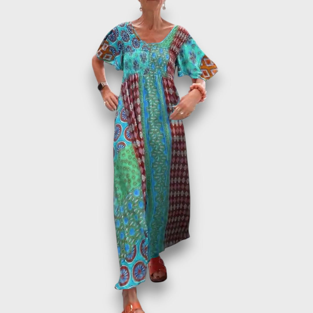 Elisara – Buntes Boho-Maxikleid mit Shirring-Details