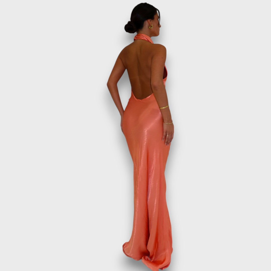 Gaanne – Fließendes Neckholder-Kleid in Papayaton