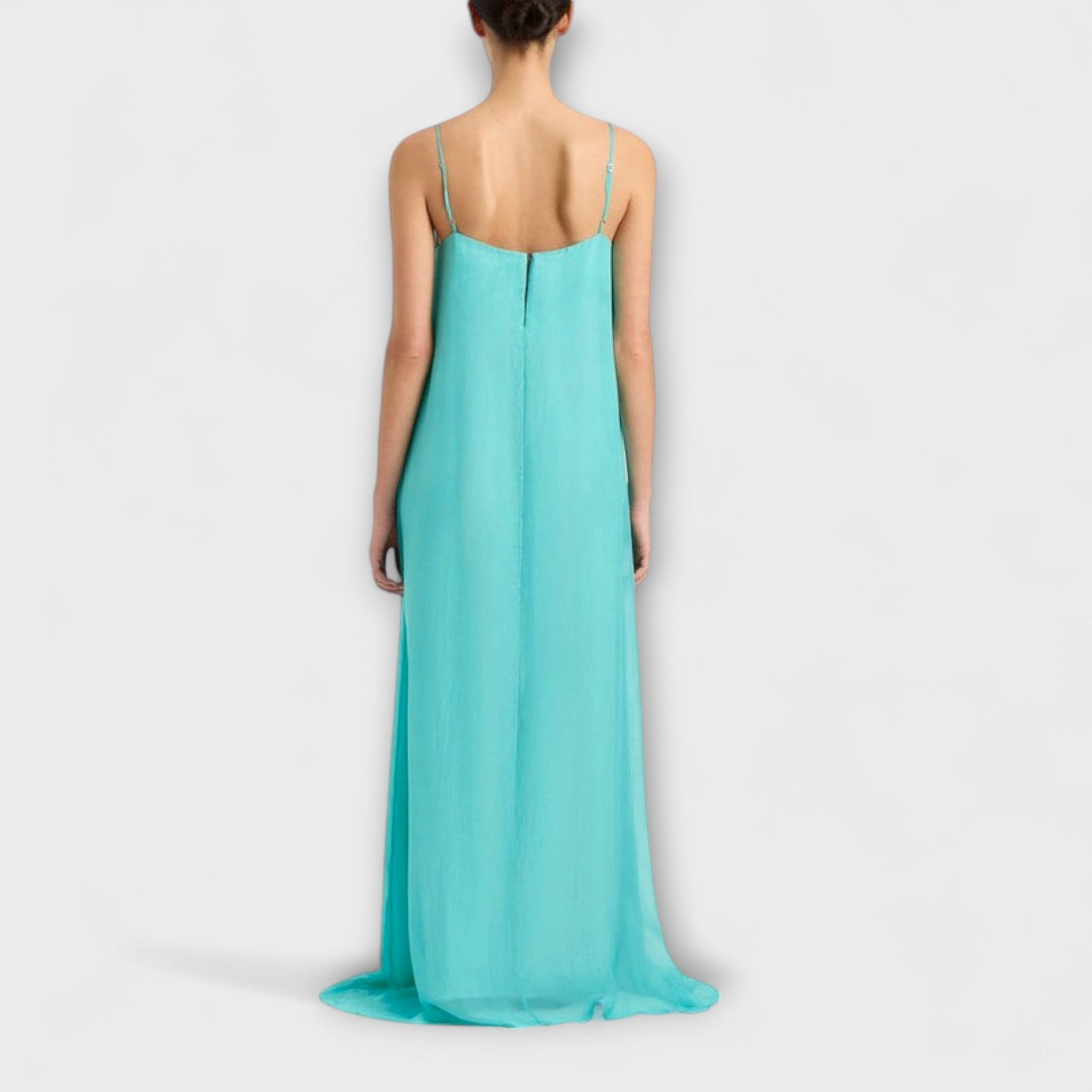 Livara – Fließendes Maxikleid mit zarten Trägern