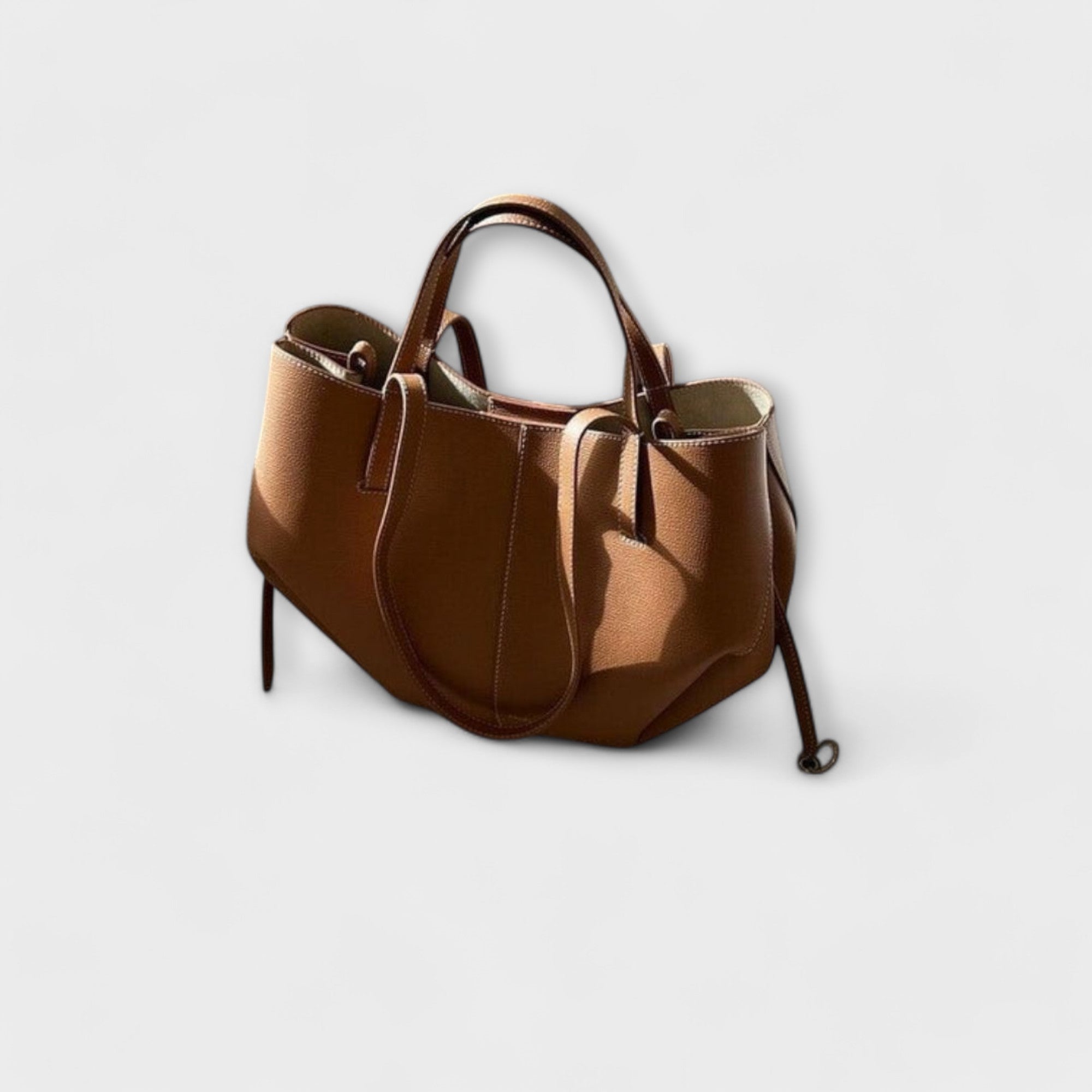 Norena – Geräumige Schultertasche mit zeitloser Linie