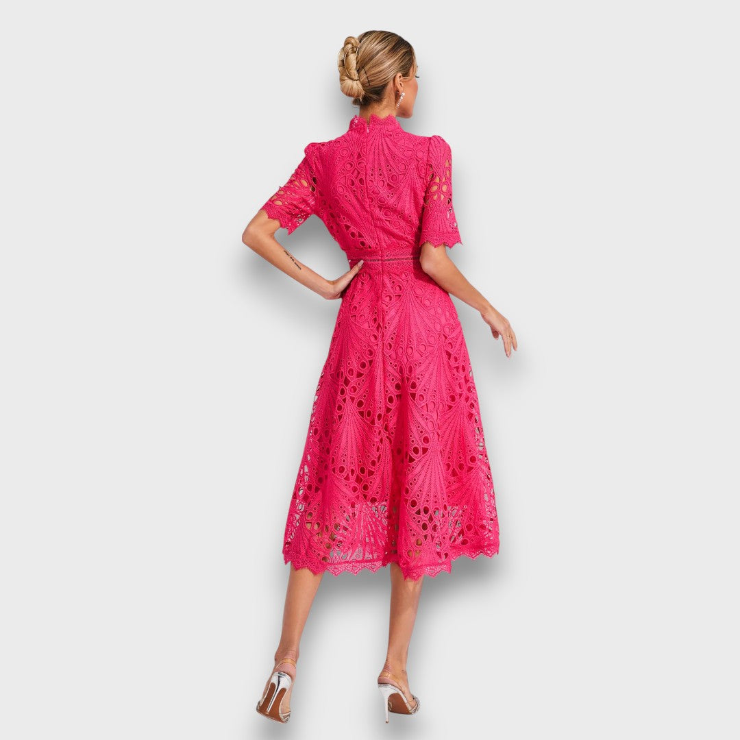 Norelia – Elegantes Midikleid mit Spitzendetail