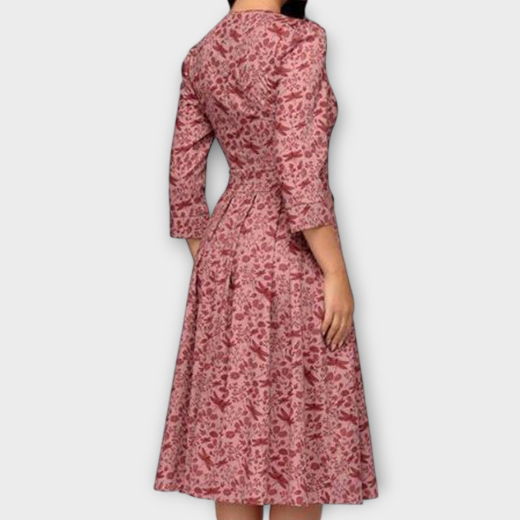 Marivet – Blütenkleid mit eleganter Taille