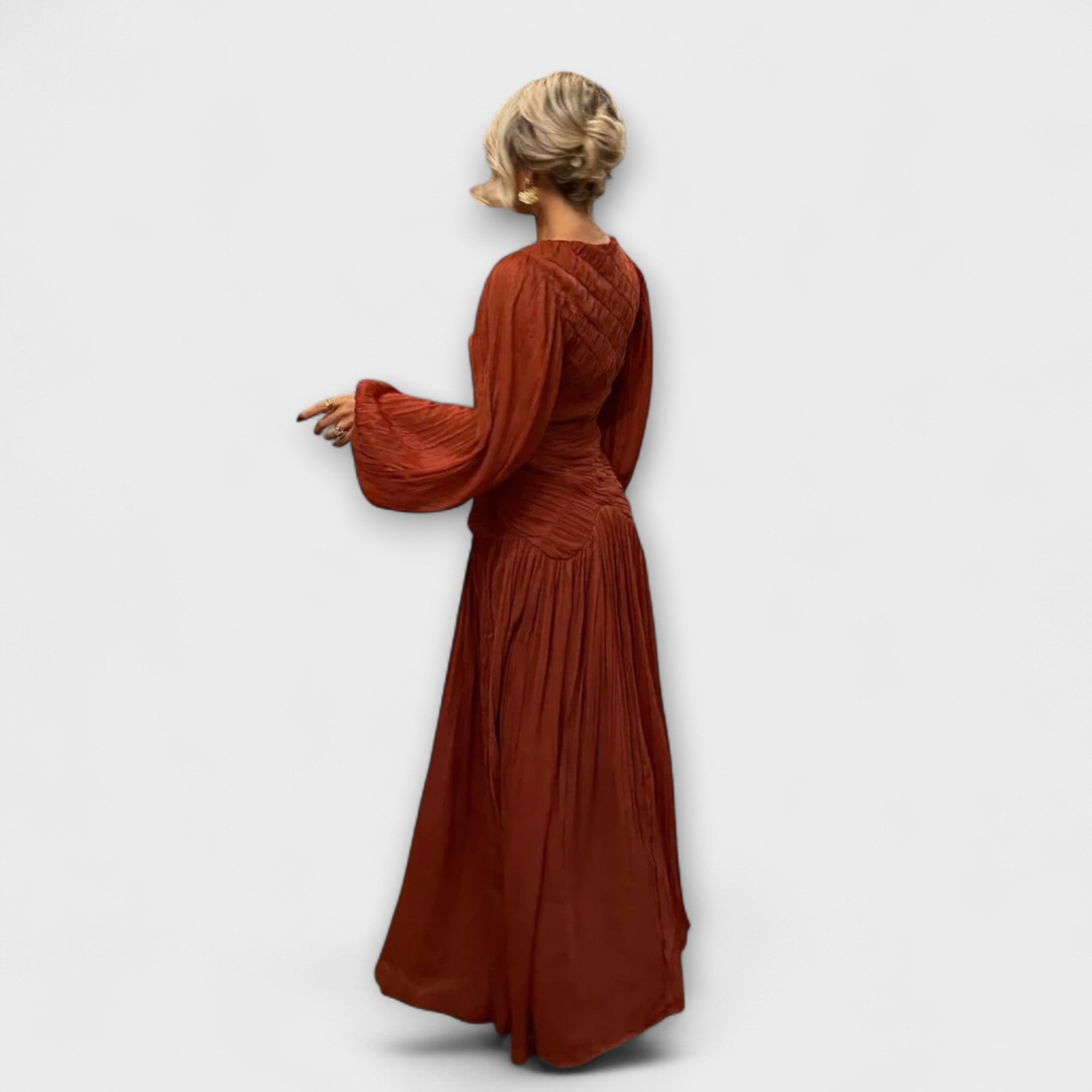 Marienna – Maxikleid mit kunstvollem Faltenfall