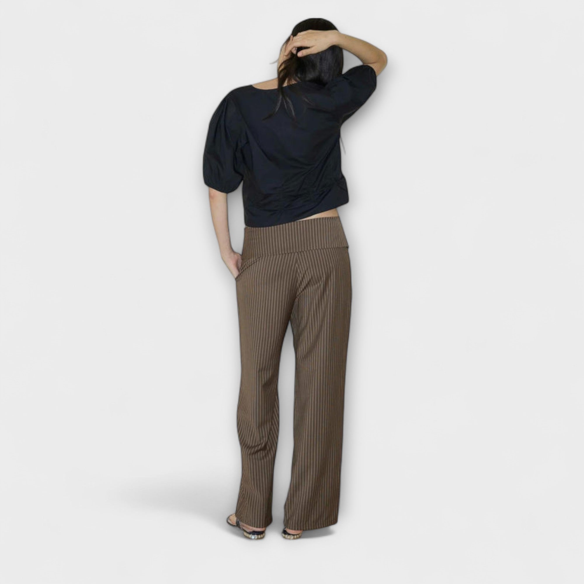 Noémi – Hose mit Faltenwurf