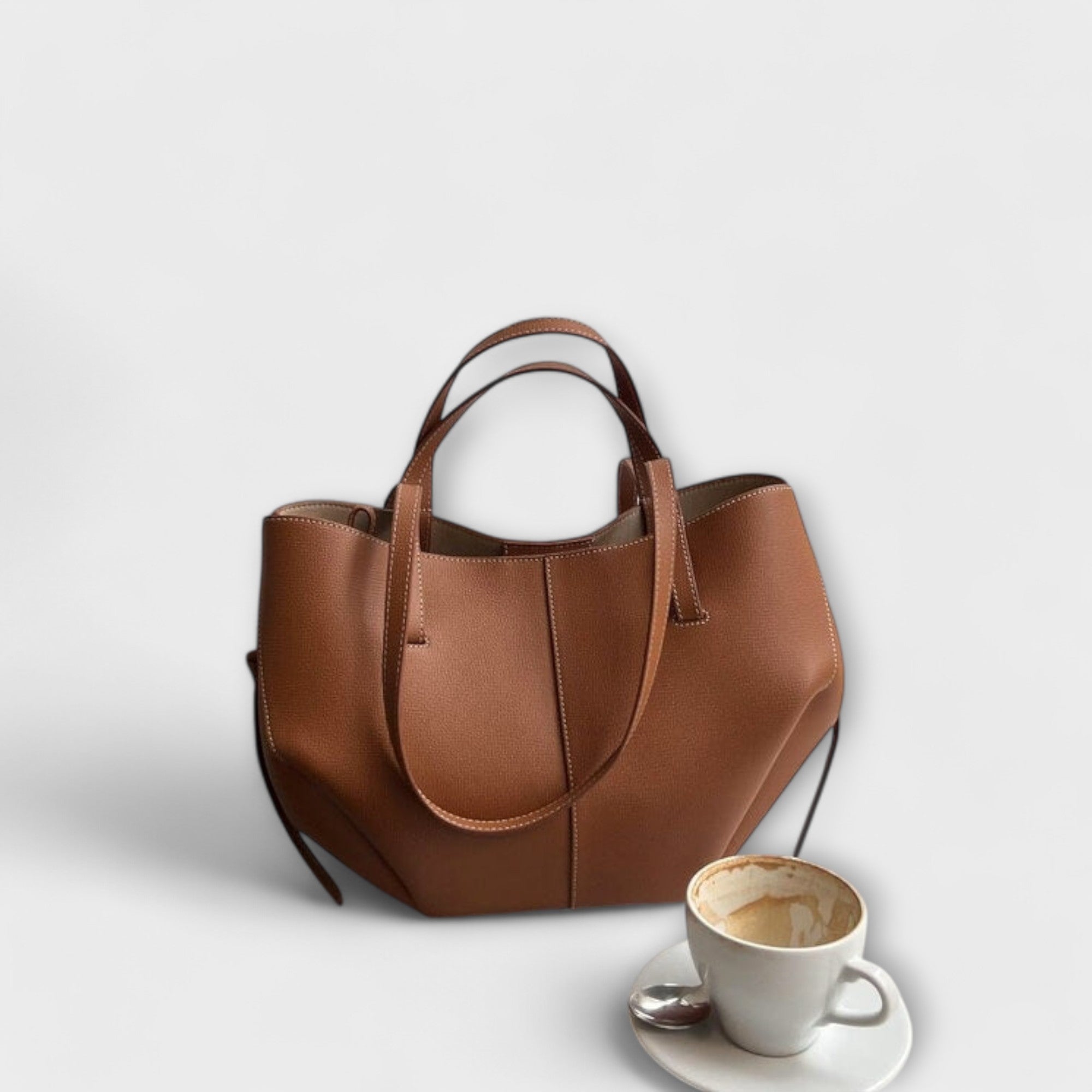 Norena – Geräumige Schultertasche mit zeitloser Linie