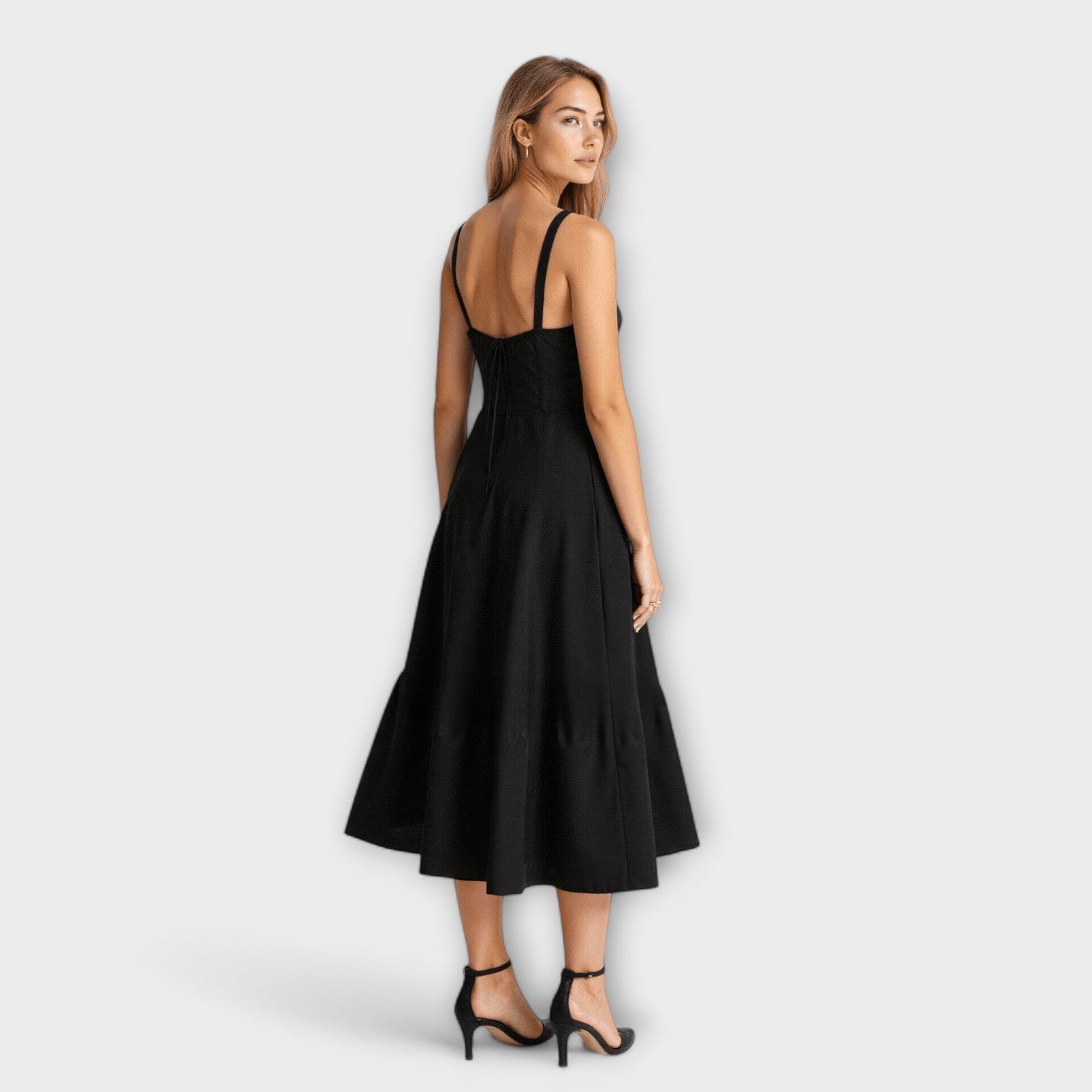 Marvelle – Midikleid mit floraler Silhouette