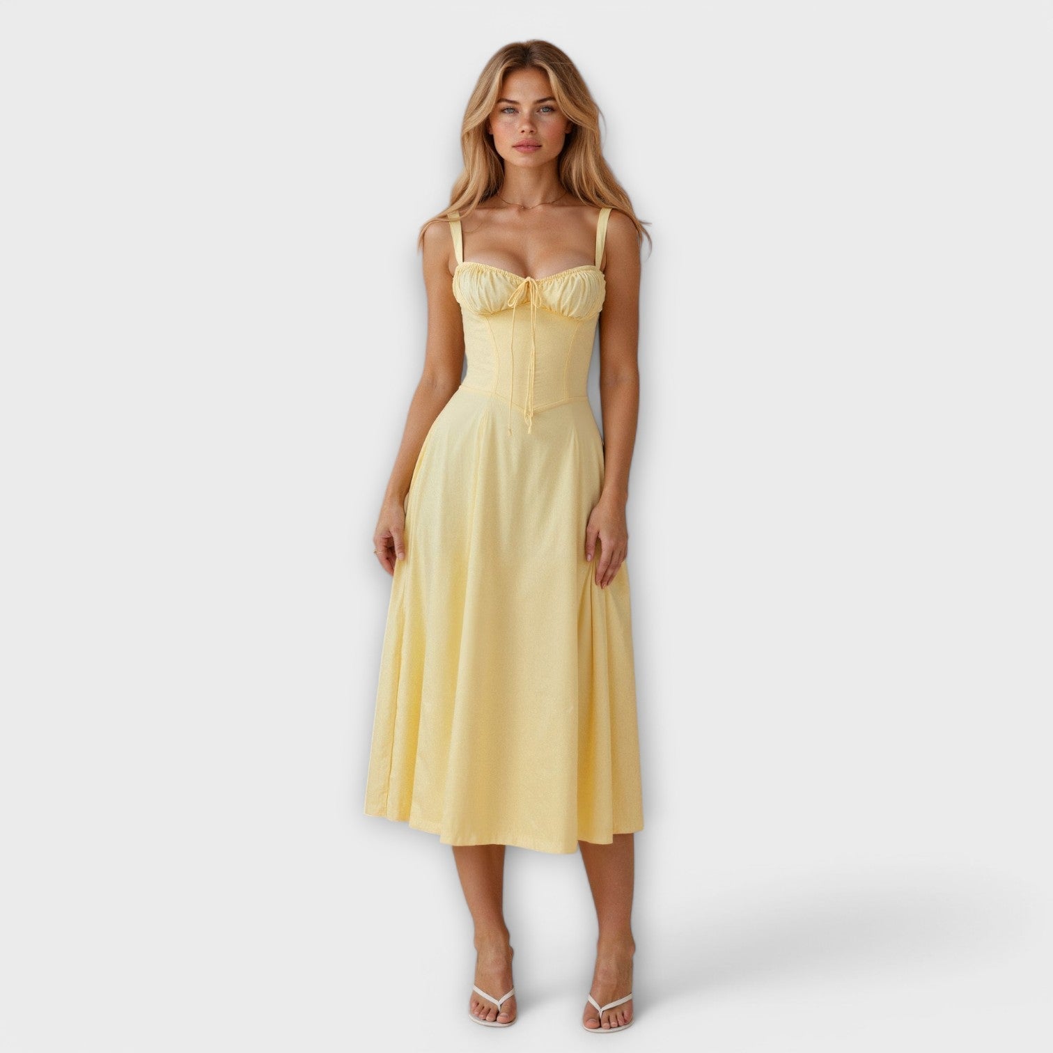 Marvelle – Midikleid mit floraler Silhouette