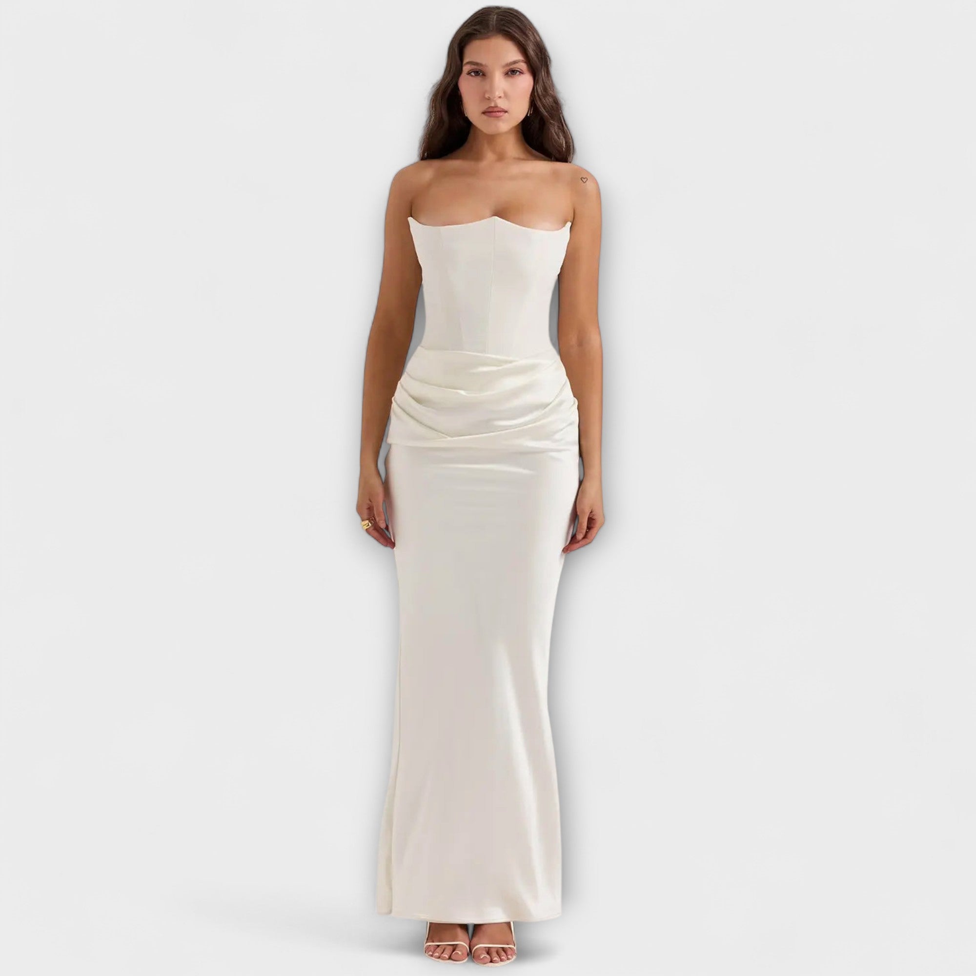 Marielle – Schulterfreies Satin-Maxikleid
