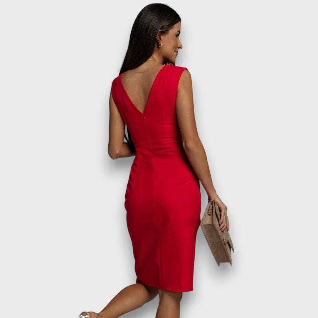 Isa – Figurbetontes Kleid mit V-Ausschnitt und Schlitz
