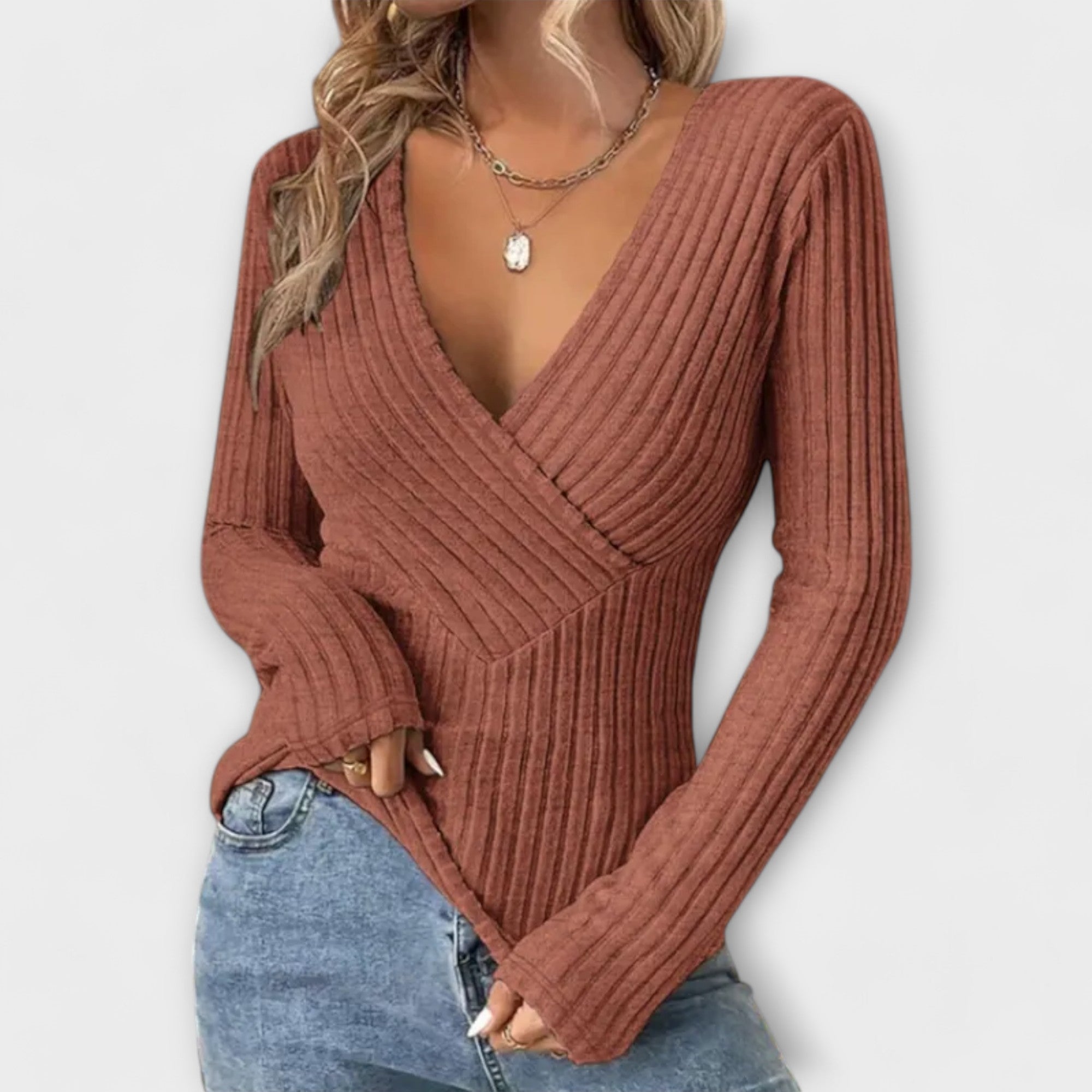 Nayla – Geripptes Wickelshirt mit V-Ausschnitt