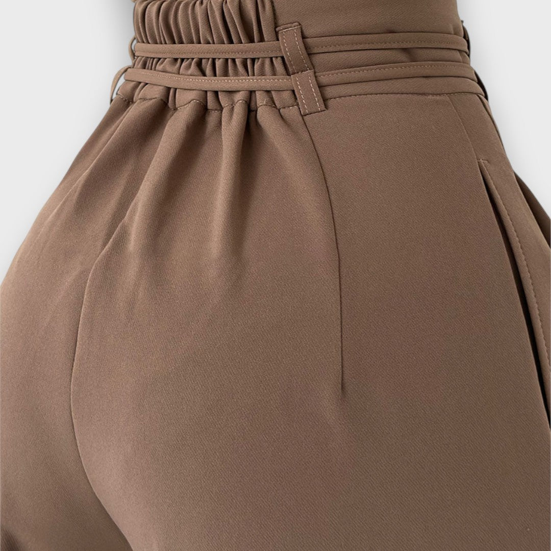 Giva – Hose mit entspannter Eleganz
