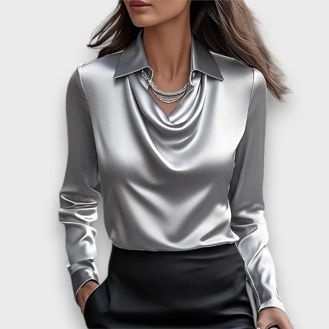 Melvine – Satiniert glänzende Bluse mit Drapierung
