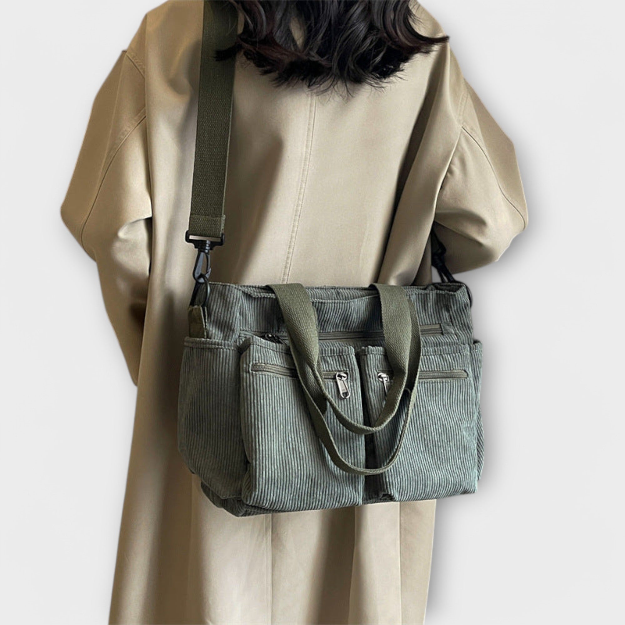 Emma Fioretti – Klassische Tote aus Cord