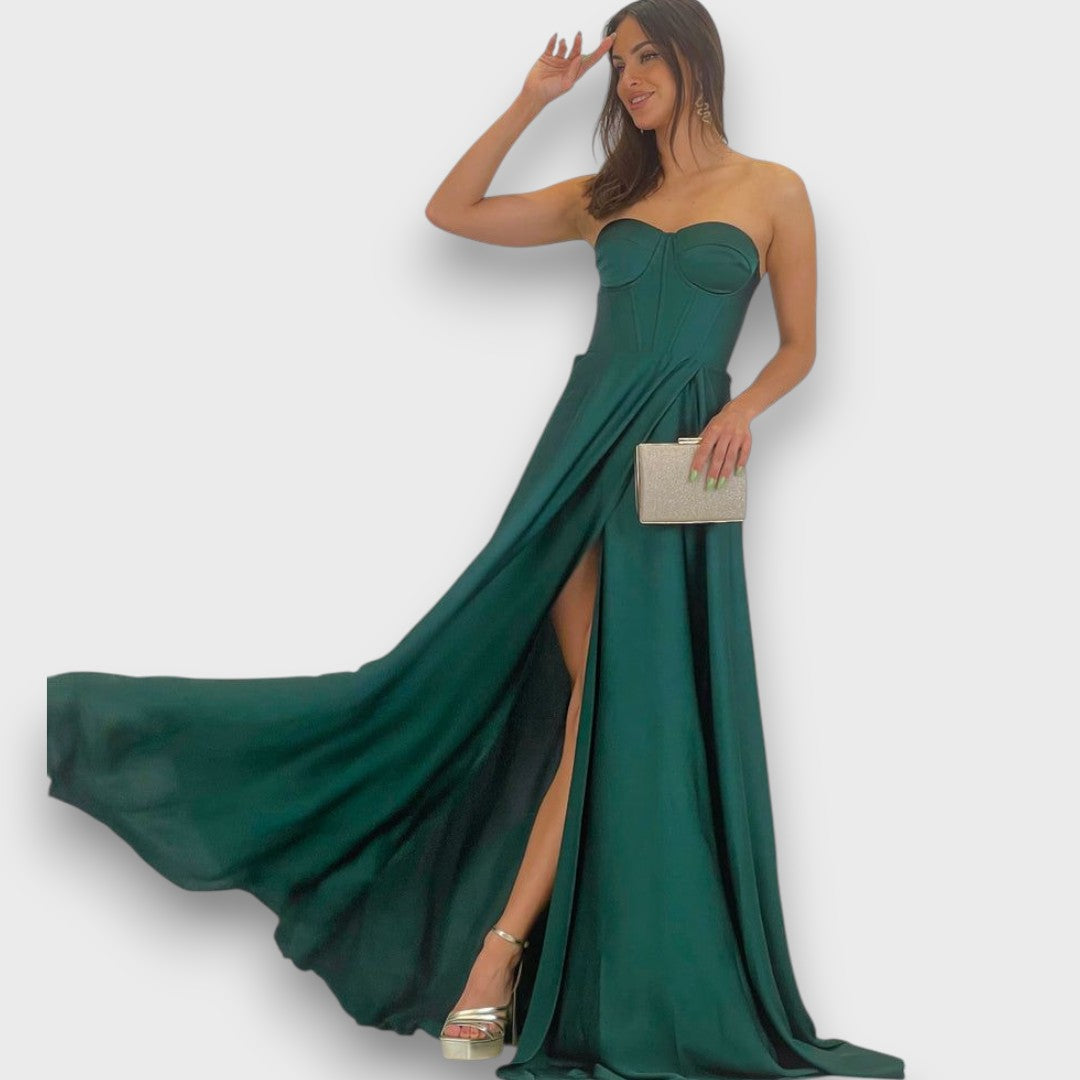 Victoria – Langes Kleid mit Rückenschnürung und Schlitz