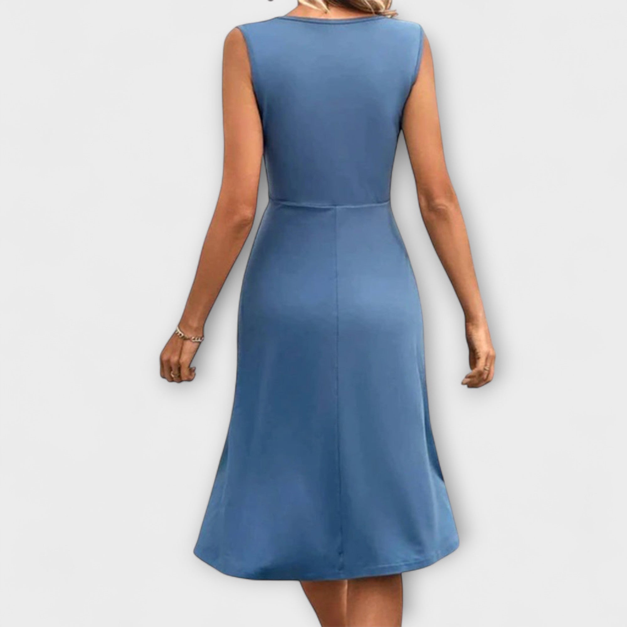 Ariette – Charmantes Midikleid mit sommerlichem Flair
