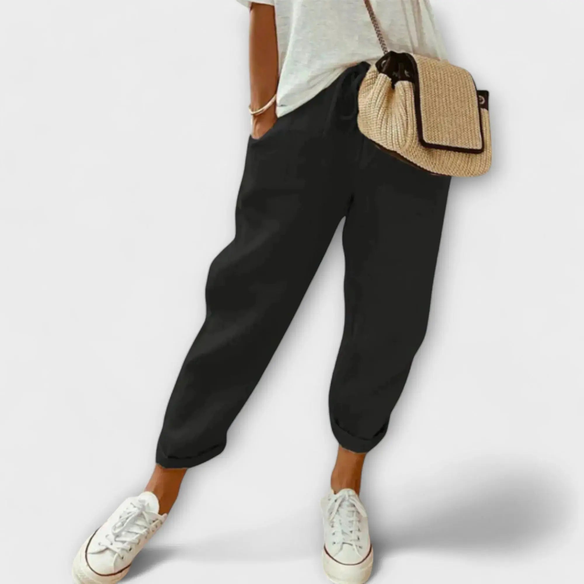 Benia – Luftige Freizeithose mit femininer Silhouette