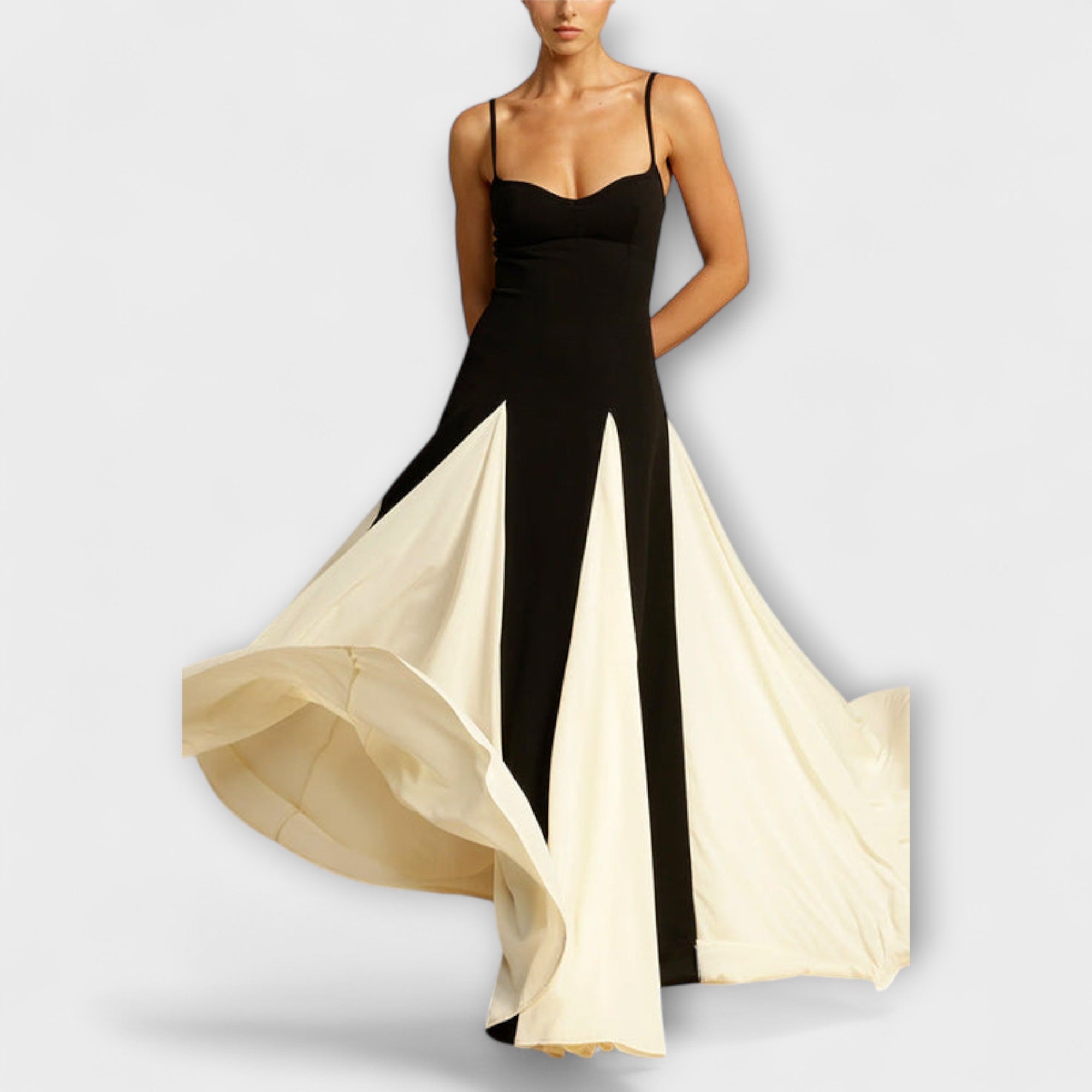 Lucera – Maxi-Kleid mit kontrastierenden Godets und femininer Silhouette