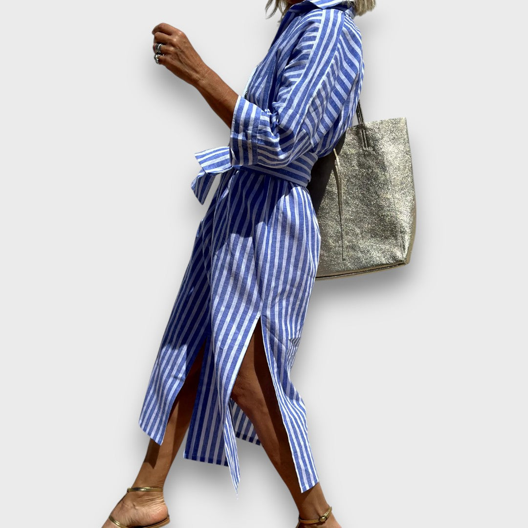 Luméra – Gestreiftes Hemdkleid mit Schlitz