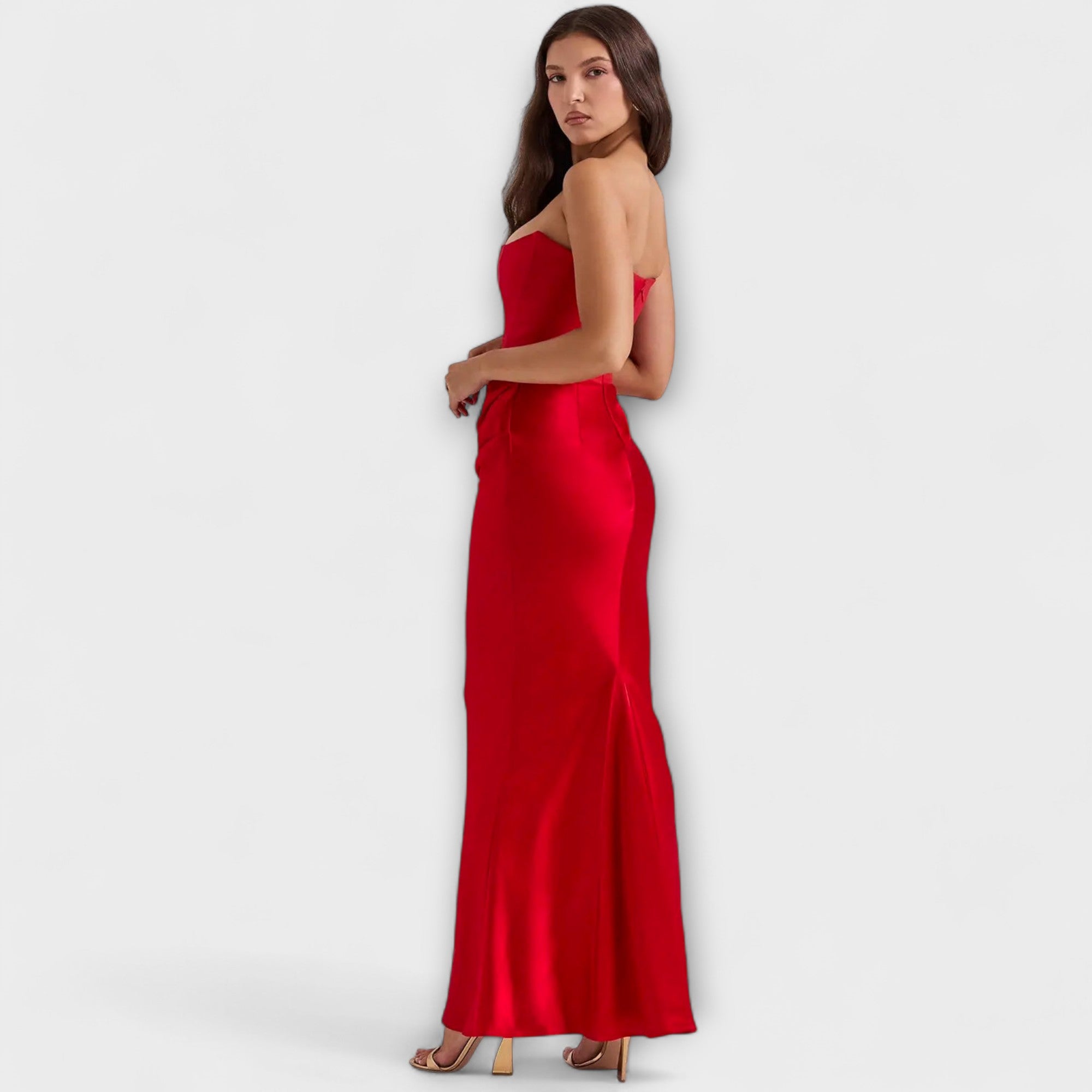 Marielle – Schulterfreies Satin-Maxikleid